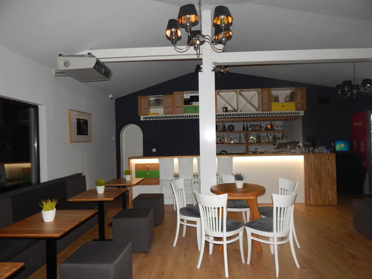 Rio Family Hotel Blagoevgrad Ngoại thất bức ảnh