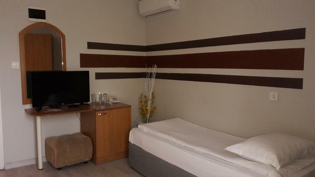 Rio Family Hotel Blagoevgrad Ngoại thất bức ảnh