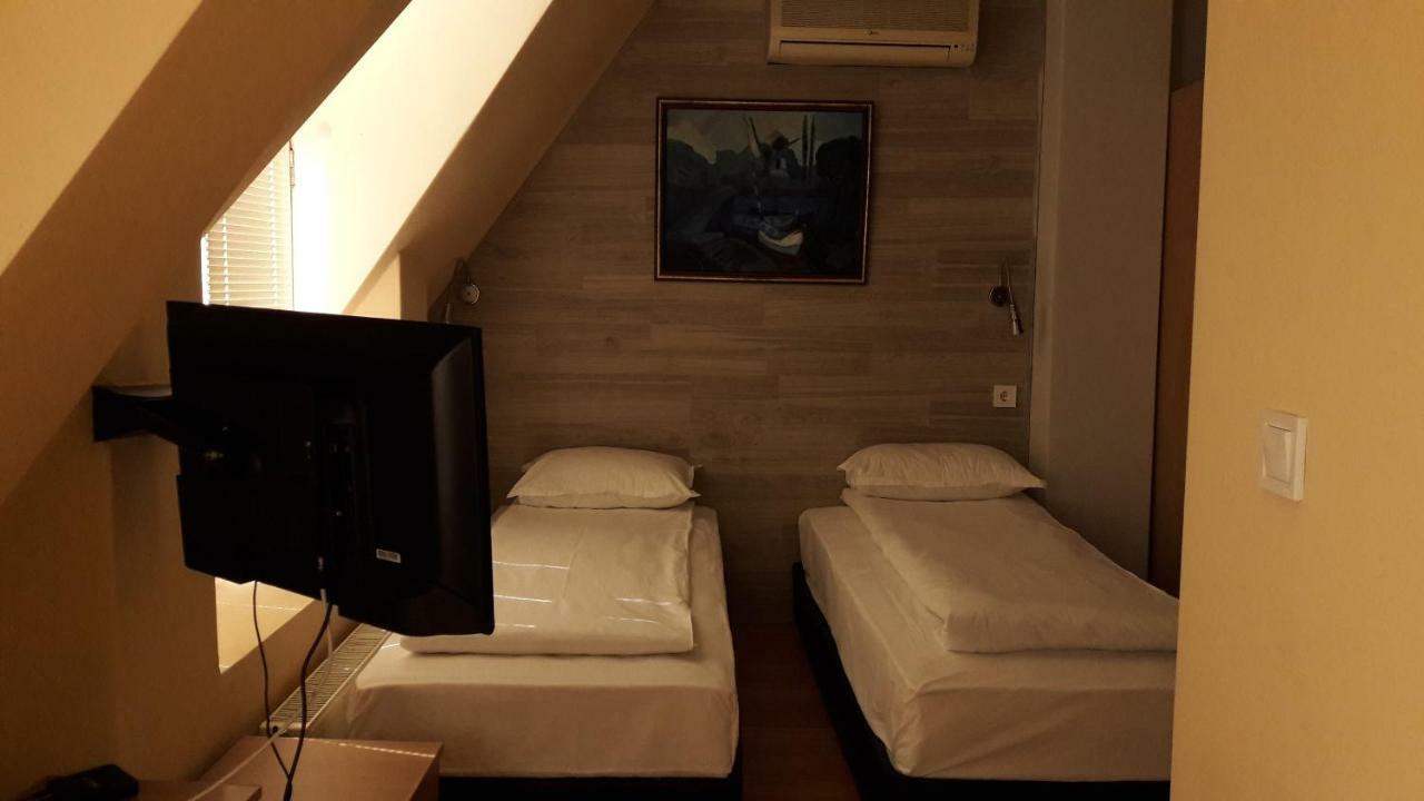 Rio Family Hotel Blagoevgrad Ngoại thất bức ảnh
